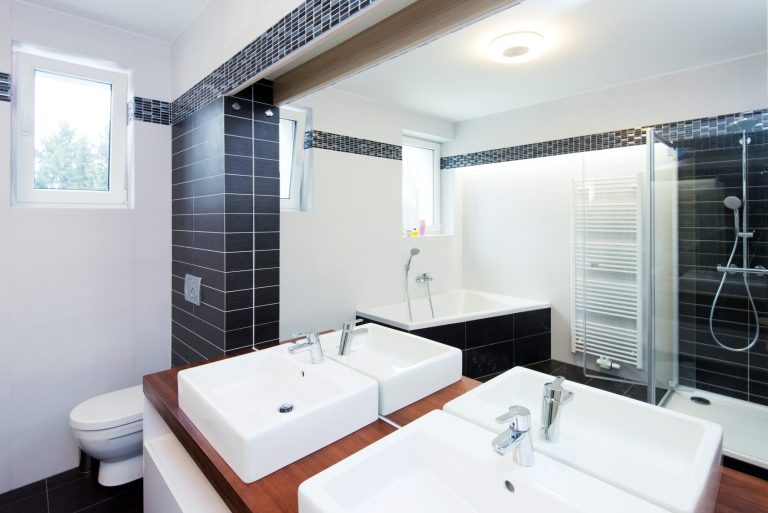 Lustra na wymiar